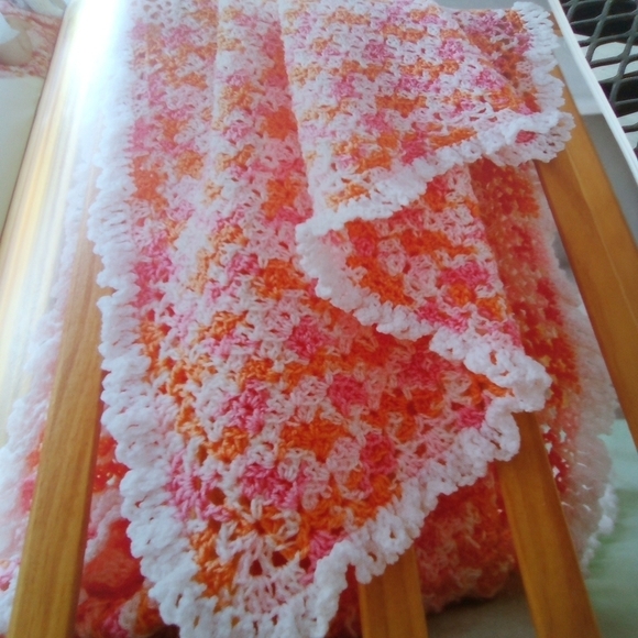 24 Hour Baby Afghans: 16 Designs to Crochet Beginner Level Crocheting - Picture 13 of 13